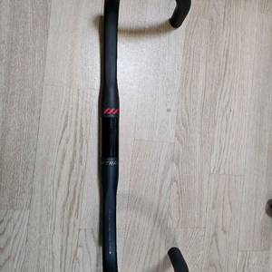 본트레거XXX 카본 자전거 드롭 핸들바 44cm(미사용) 이미지