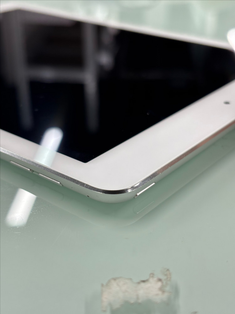 아이패드 에어 2세대 128 wifi 단품 실버 이미지