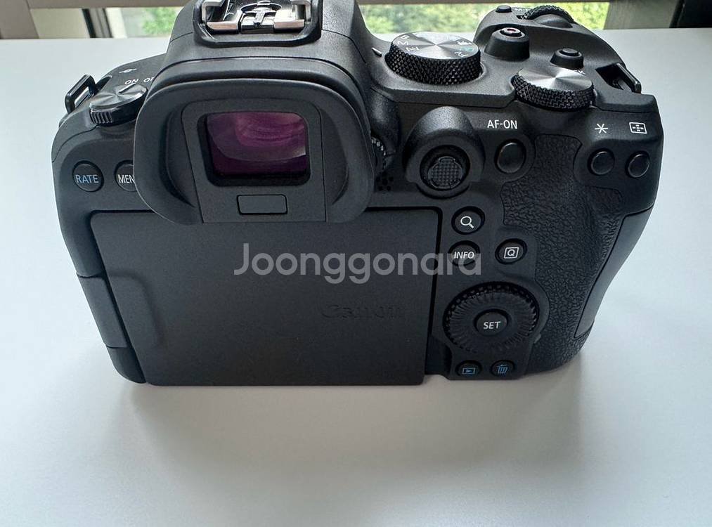 캐논 카메라 EOS R6 바디 미러리스 판매합니다.--4