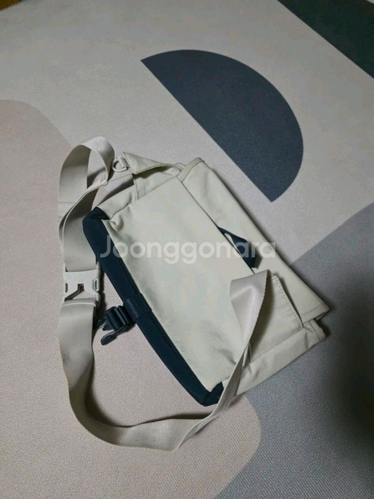 캉골 슬링백 M사이즈--3