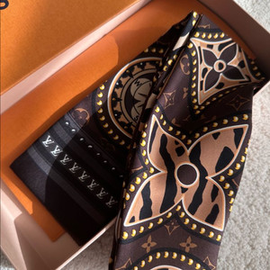 루이비통 스카프