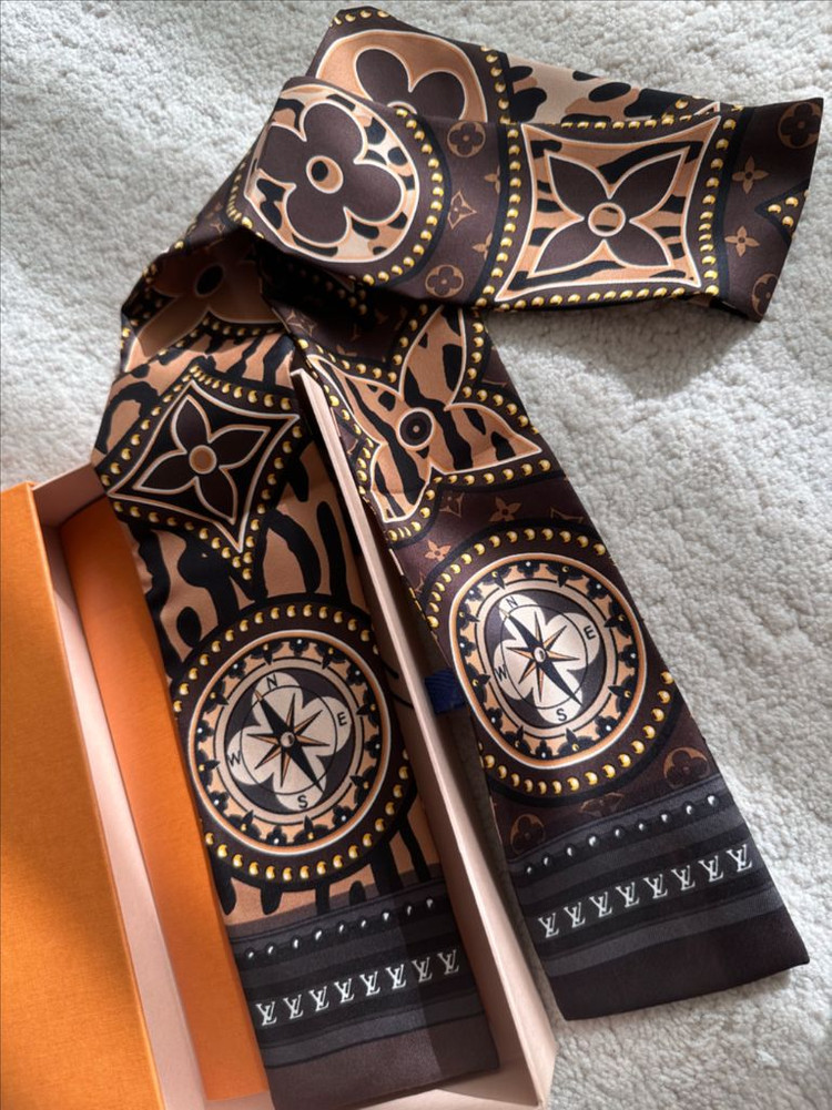 루이비통 스카프--2