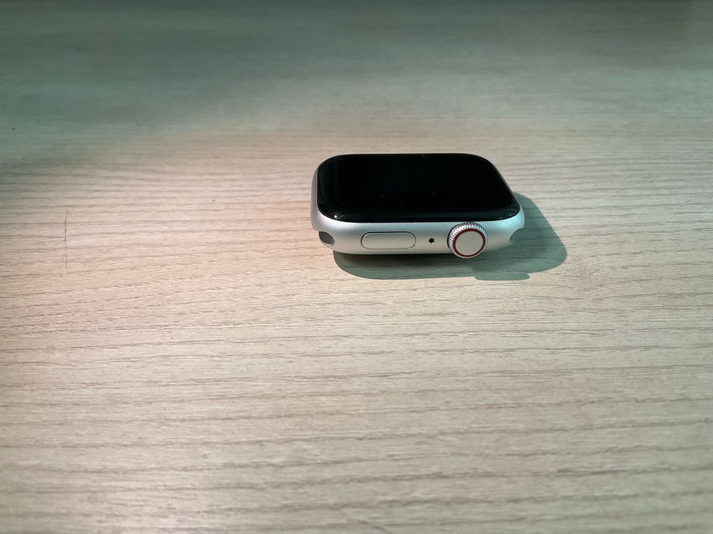 풀박스 애플워치 SE 2세대 셀룰러 44mm배터리 99% 이미지