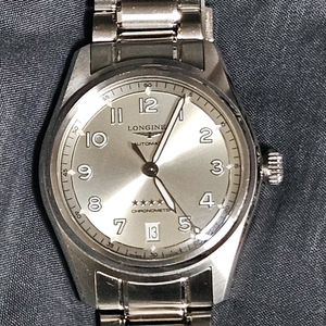 론진 스피릿 샴페인 37mm 팝니다