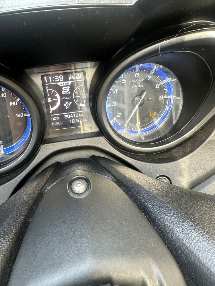 tmax560 20년식 2만km 상태 굿 실물 깡패 판매합니다 이미지