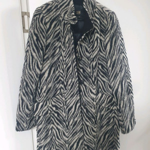 SI 씨 지브라 울 코트 55 블랙 화이트 모 93% 반코트 자켓 롱 하프 차이나 카라