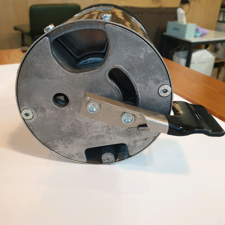 커피 수동 그라인더 슈퍼졸리 도저통 이미지