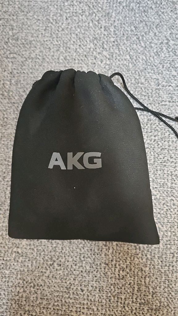 AKG Y50BT 무선 헤드폰 이미지