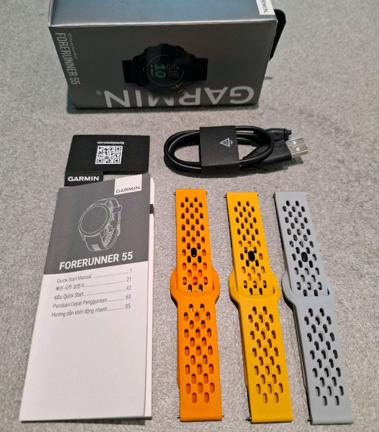가민 포러너55 GPS 러닝워치 이미지