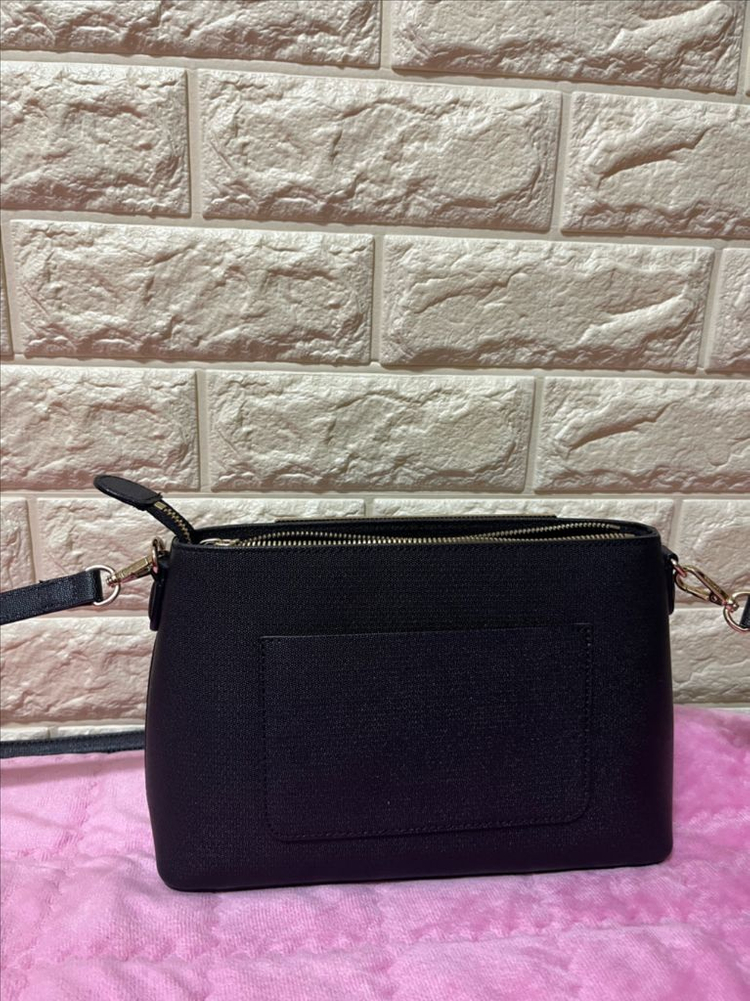 제이에스티나 크로스백--2