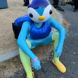 액정깨진 갤럭시z플립6 삽니다.