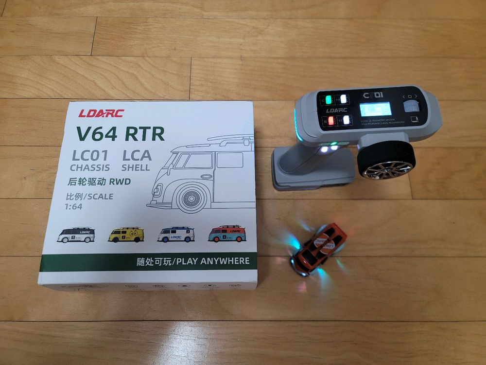 1/64스케일 RC카 세트, 트랙 매트 등 싸게 팝니다--1