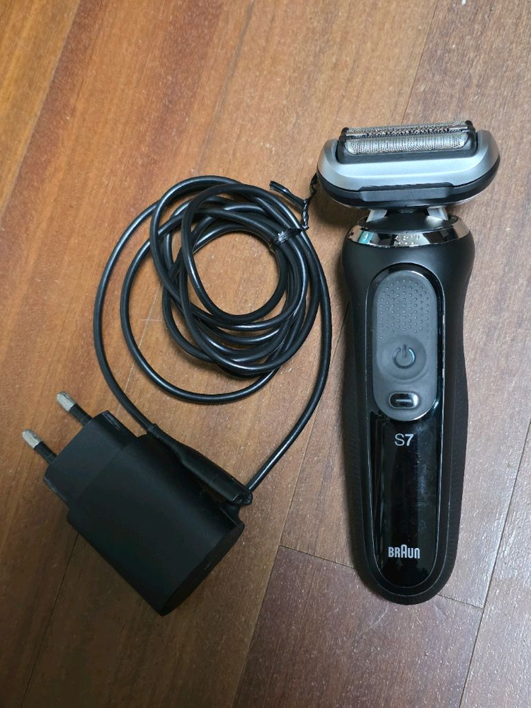 브라운 7시리즈 전기 면도기 5764--2