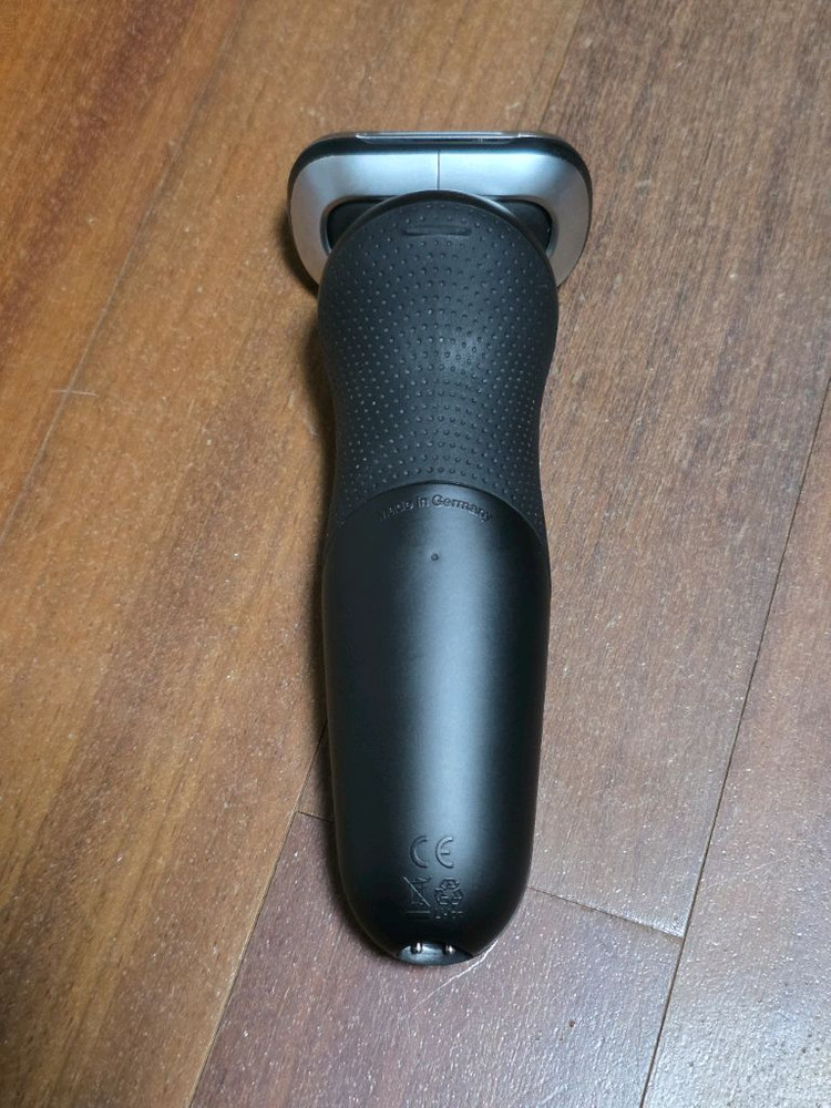 브라운 7시리즈 전기 면도기 5764--3