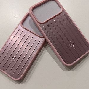 아이폰 17프로 핑크 크롬 케이스