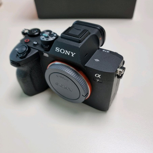 소니 A7m4 판매합니다.