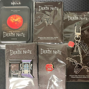 뮤지컬 배지 (데스노트, 시카고 등) 이미지