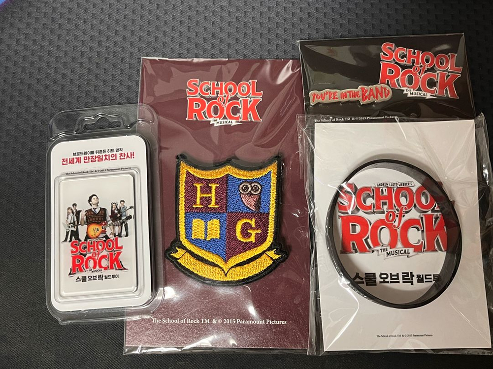 뮤지컬 배지 (데스노트, 시카고 등) 이미지