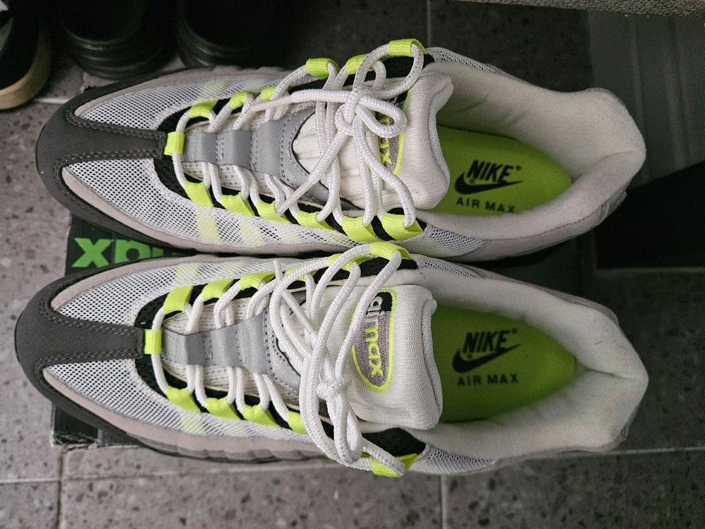 나이키 에어맥스95 275 이미지