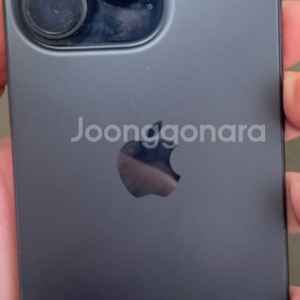 블랙 색상 아이폰16프로(Pro) 256 상태 A+ 급 박스만 있어요