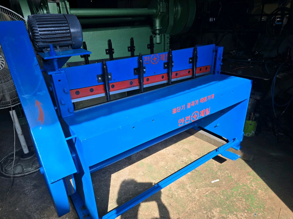닥트절단기, 절곡기8자,4자 팝니다 이미지