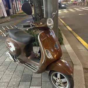 베스파 LX125 2012년식 부품용으로 20만원에 팝니다 이미지