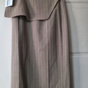 미샤 이태리 원단 모스커트(정가60만원 택달린 새상품)