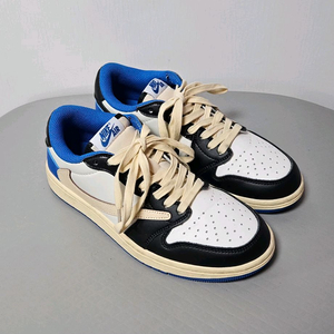 나이키 에어 조던1 트래비스 스캇 프라그먼트 로우 240