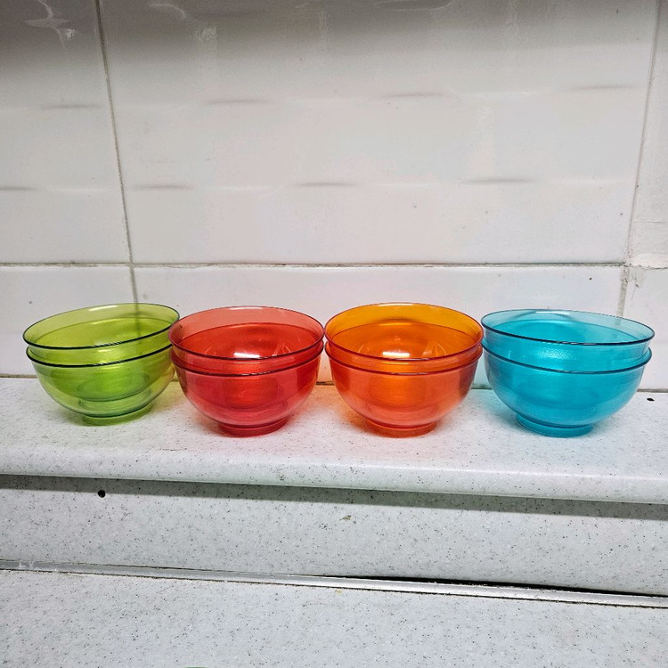 타파웨어 밥공기8개.컵4개--1