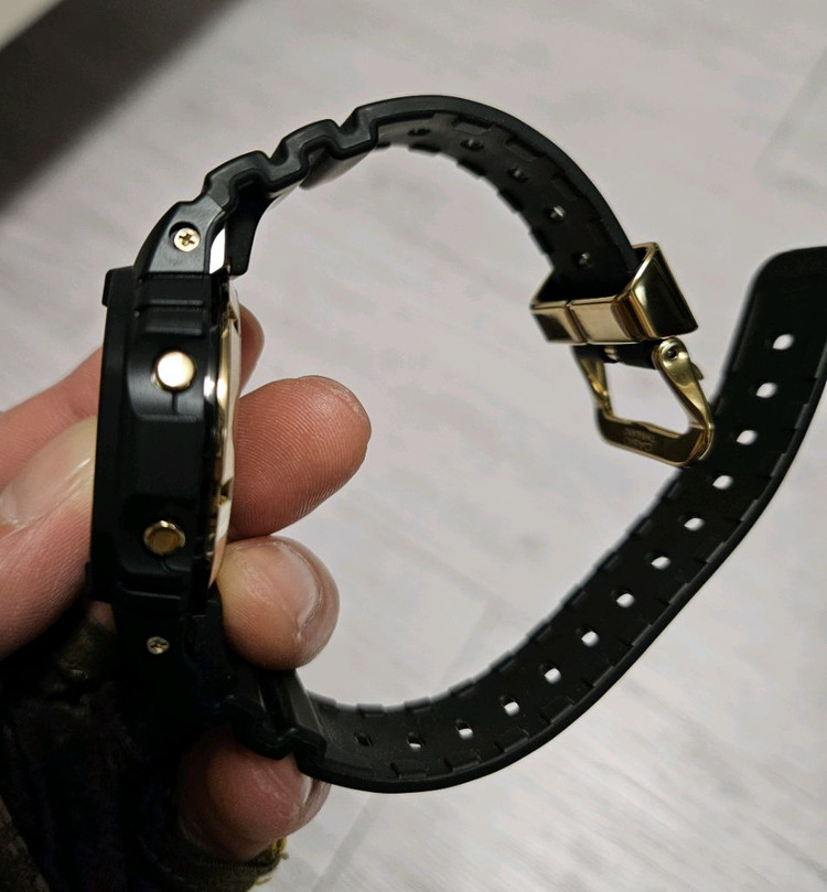 지샥 35주년 한정판 DW-5035D-1BJR--4