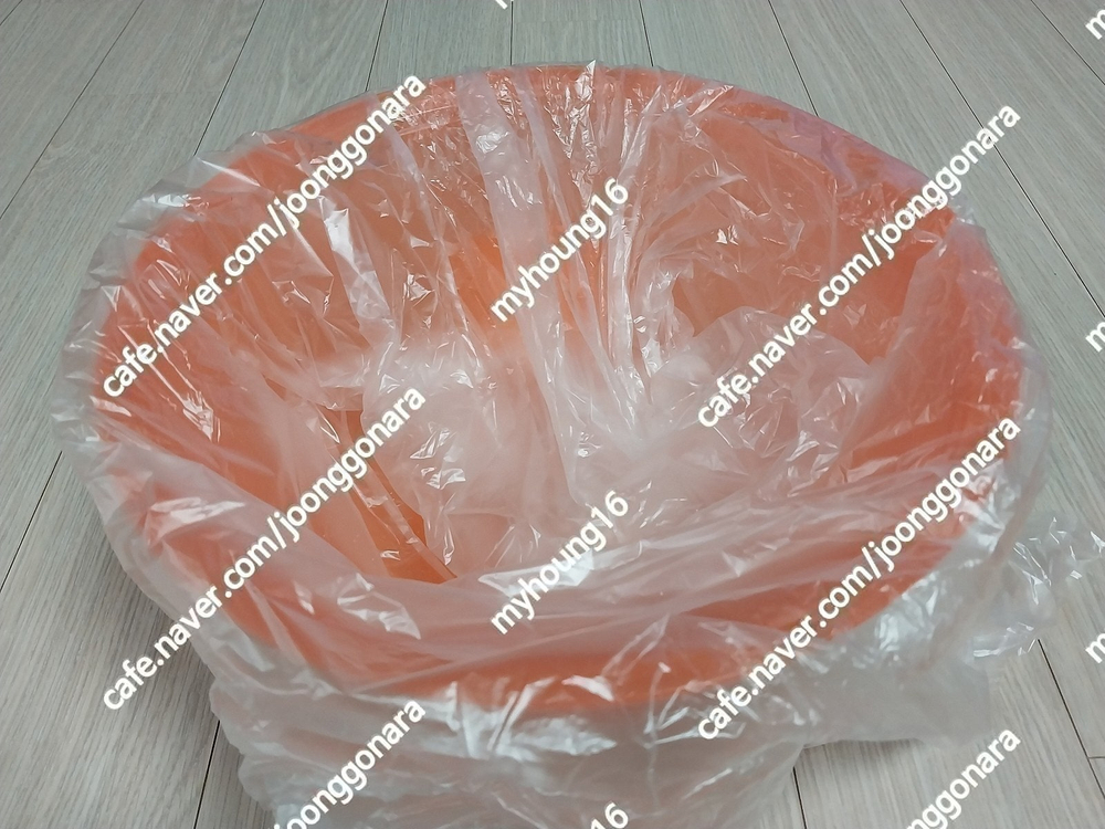 타파웨어 밀폐용기 600ml(1, 2번 사진) & 타파웨어 멀티 워시 보올 (식품용 3번 사진) 팝니다 (2만5천원--2