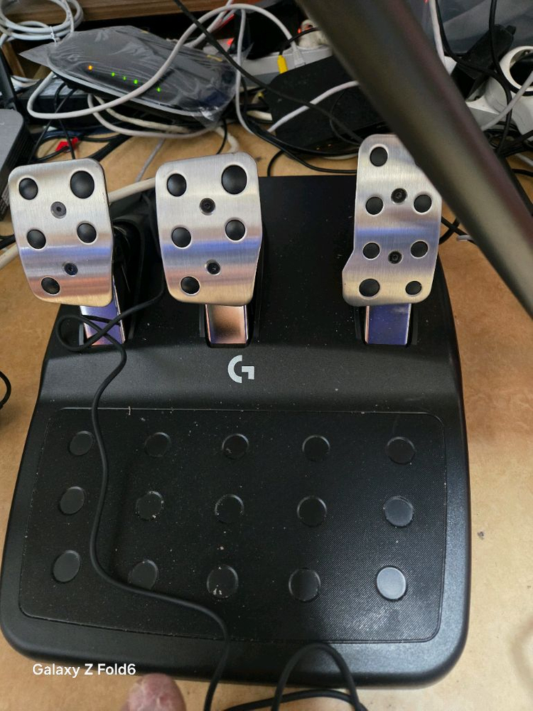 로지텍 G923 레이싱휠 세트--1