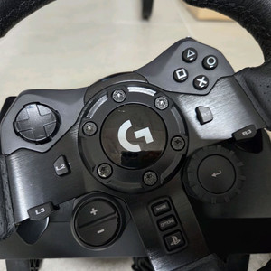 로지텍 레이싱휠 g923 판매합니다