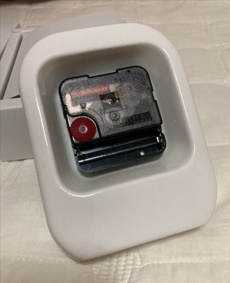 이나피 X 비믹스 세라믹 탁상 시계(바늘 화이트) 이미지