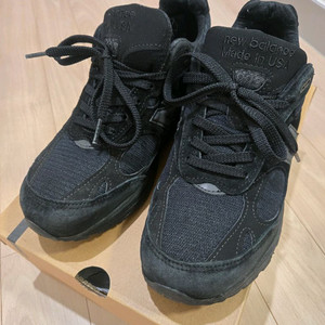 뉴발란스 993 트리플블랙 260 이미지