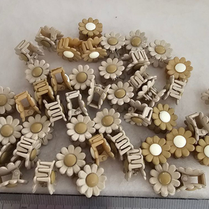 꽃집게핀 3색 52개 일괄 이미지