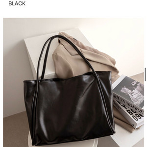 가죽 블랙 토트백