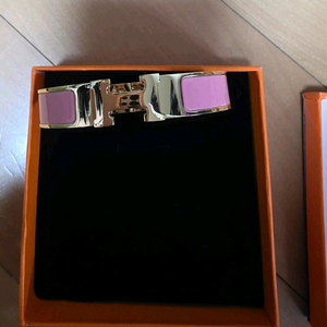 에르메스 핑크 팔찌 팝니다!