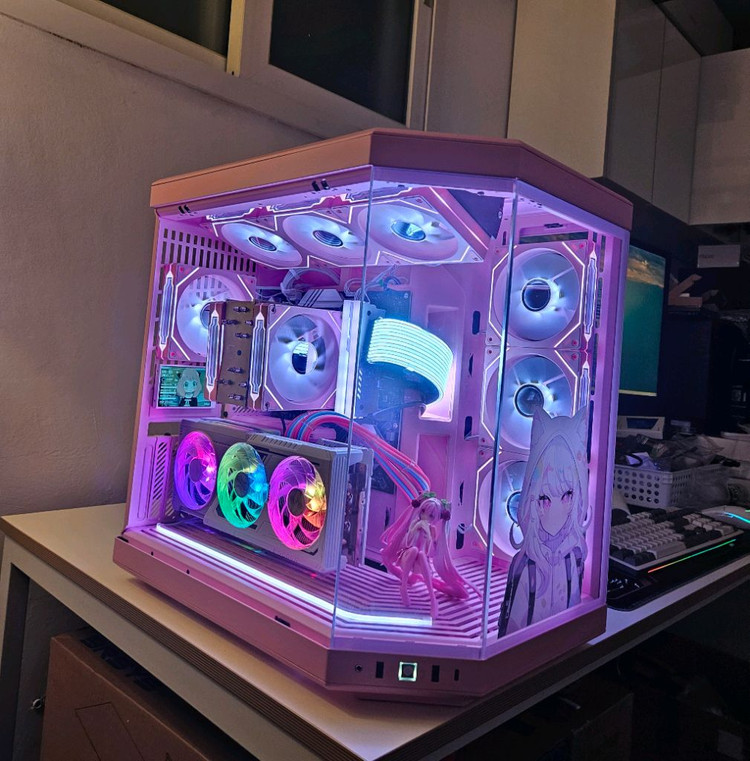 9800x3d / B850m / rx9070xt 핑크 y70 본체 이미지