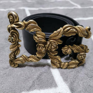 정품 돌체앤가바나 금장 로즈 벨트 95/38사이즈