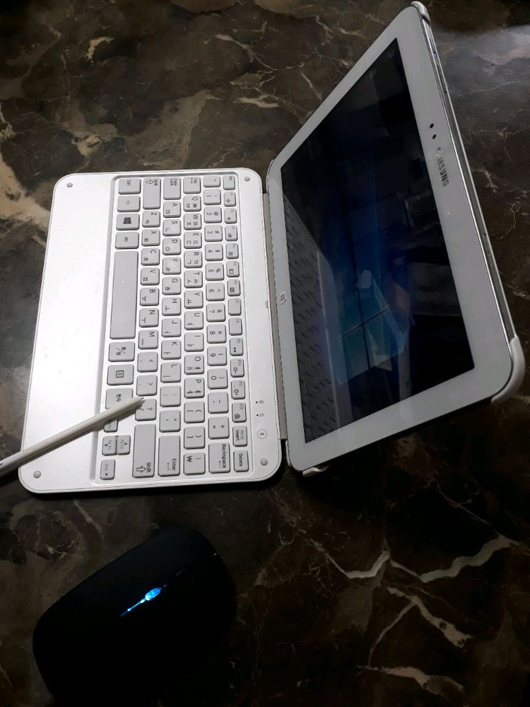 삼성 아티브 탭3--1