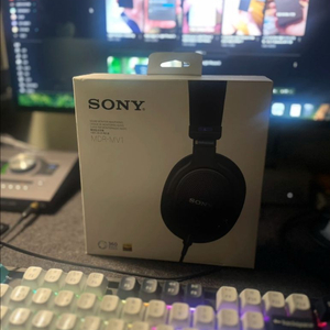 소니 모니터링 헤드폰 MDR-MV1 이미지