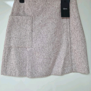 로엠스커트 55싸이즈