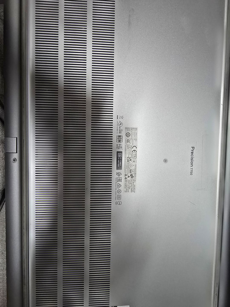 델 프리시전 7750 i7/RTX4000 노트북 이미지