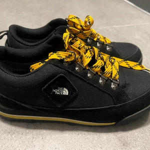 노스페이스 트레킹화230