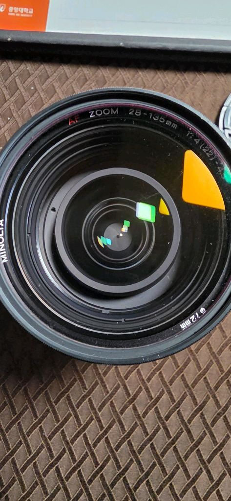 소니 미놀타 28-135mm F4 망원줌렌즈 이미지