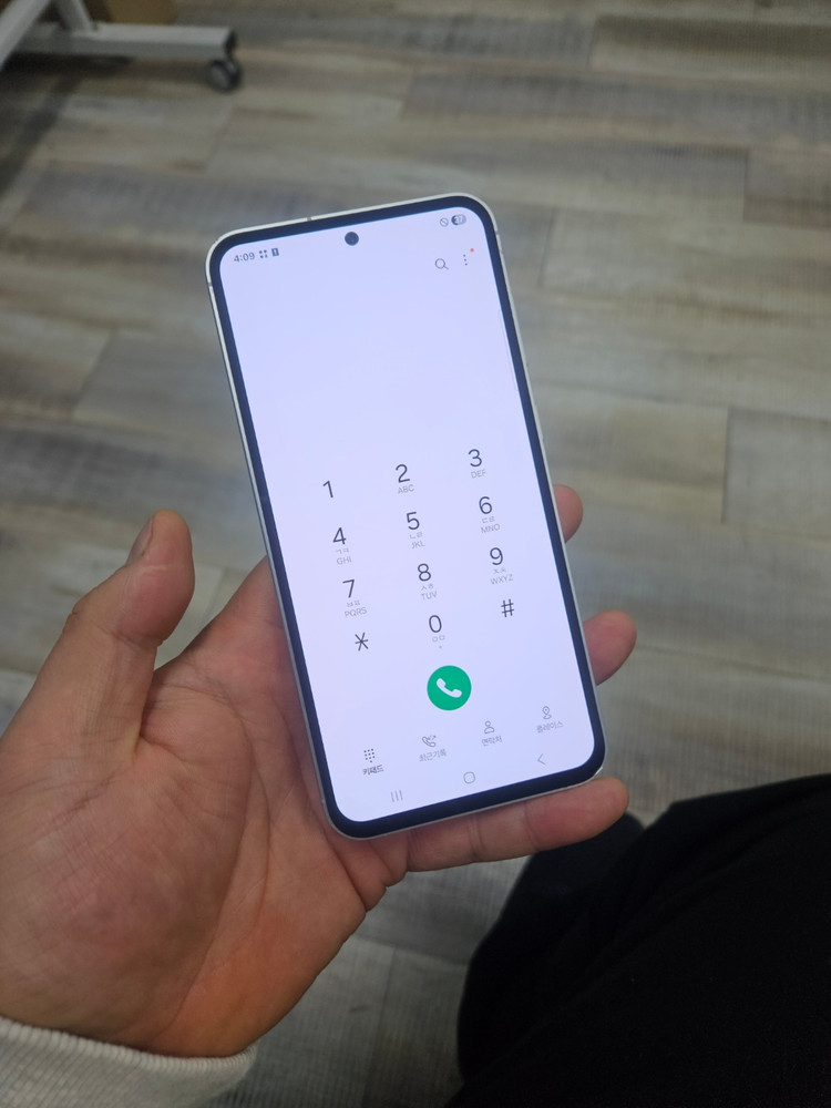 실사진 삼성 갤럭시S23FE 무잔상 화이트 정품 중고폰--1