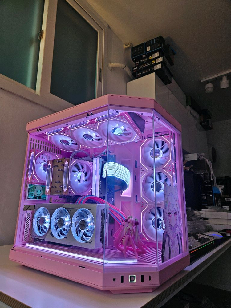 9800x3d / B850m / rx9070xt 핑크 y70 본체 이미지