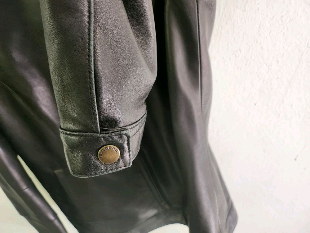 버버리 가죽 쟈켓--2