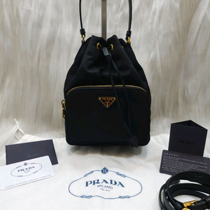 프라다 리나일론 버킷뱃